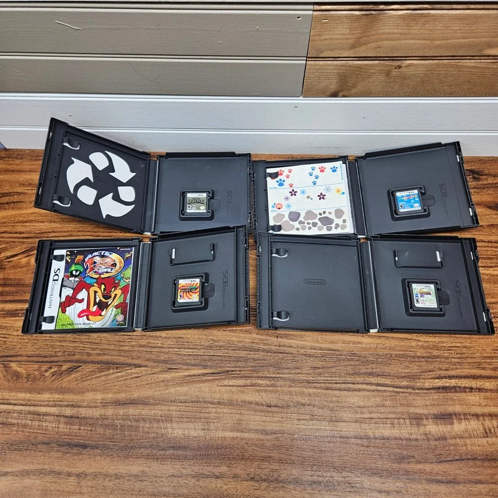 Nintendo DS Game Lot 6 Games Yoshi Carrying Case Brave Star Wars Hannah Montana
